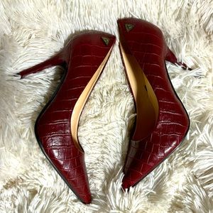 Guess burgundy croc reels